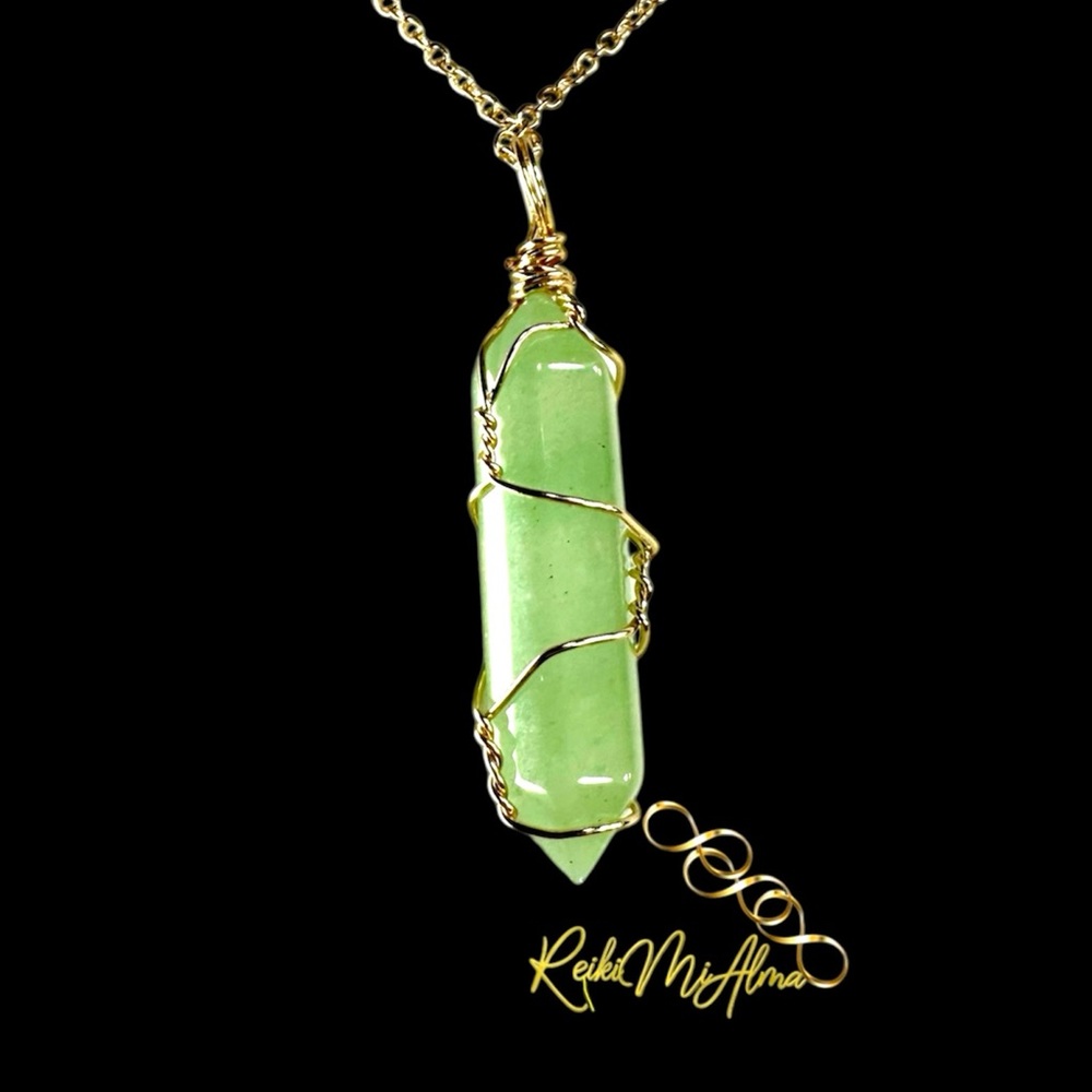 Green Aventurine Pendant Gold Styled Necklace